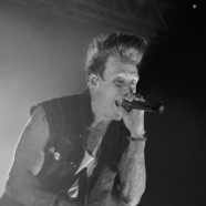 Papa Roach talks FEAR and 15 years of Infest