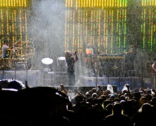 Incubus and Deftones fight the rain for epic show